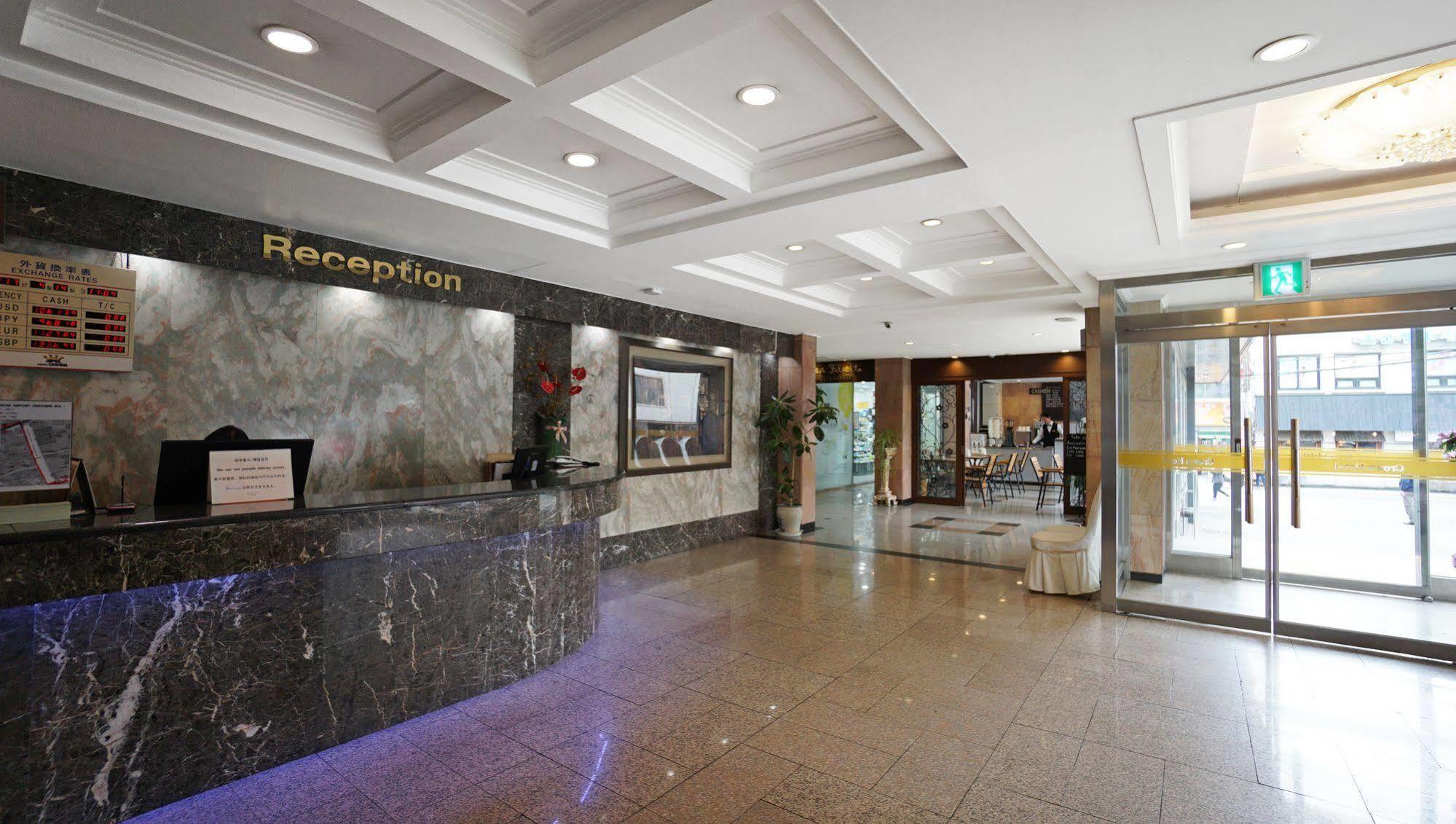 仁寺洞皇冠酒店 首爾 外观 照片